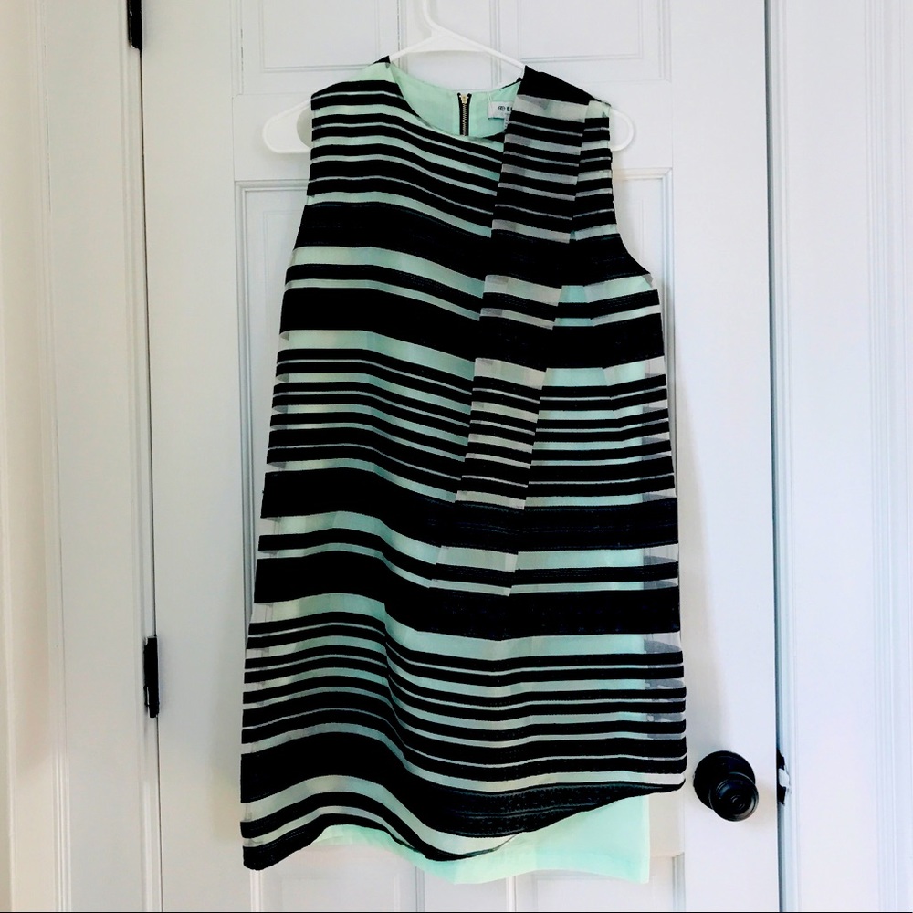 Sleeveless Dress - Mint Black